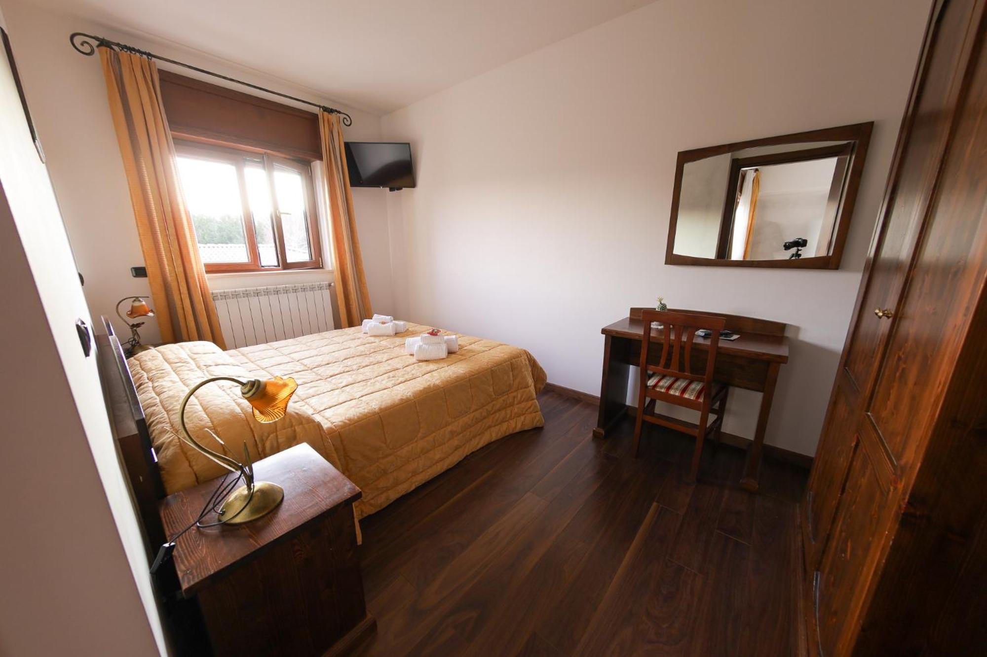 River Hotel Castel Di Sangro Esterno foto